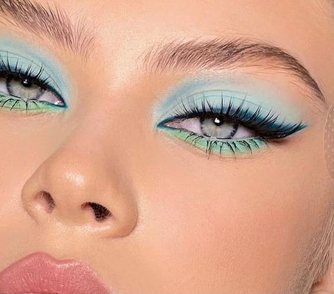 turquoise and seafoam green eyeshadow