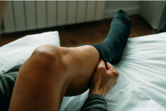 Compression socks usage duration: What's the recommended length of time to wear them?"