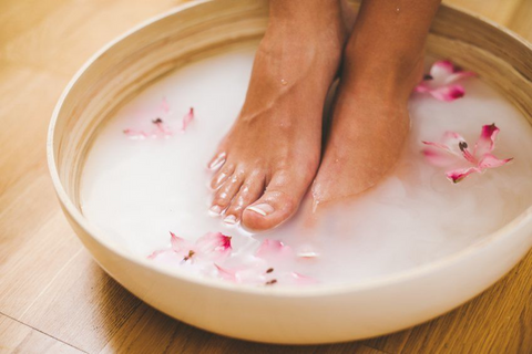 Soaking feet in Epsom Salt