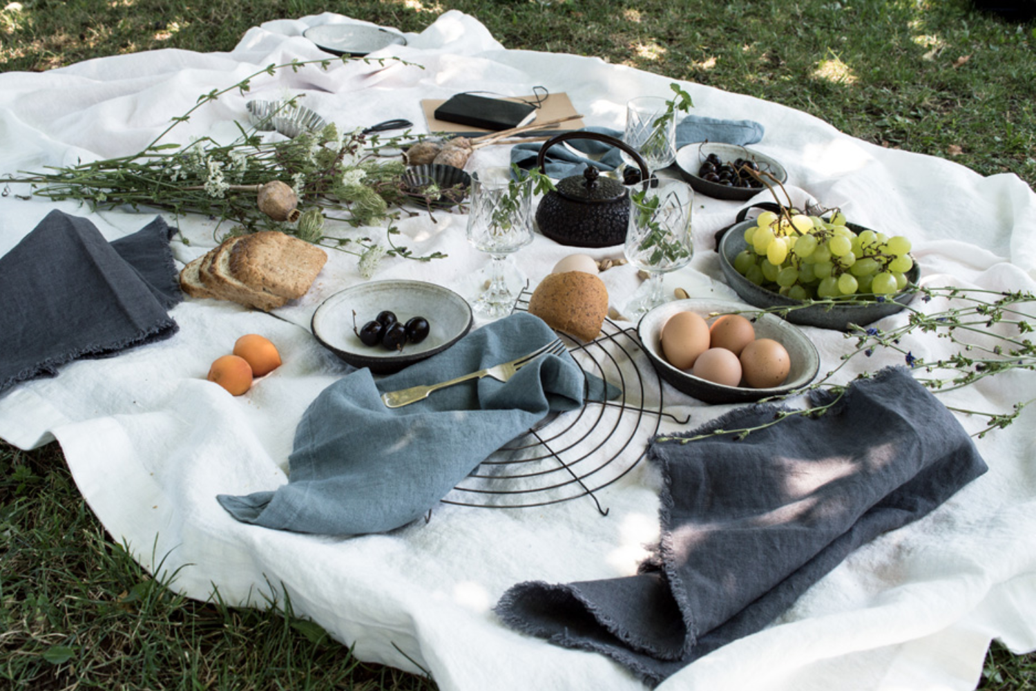 linen white tablecloth for summer picninc