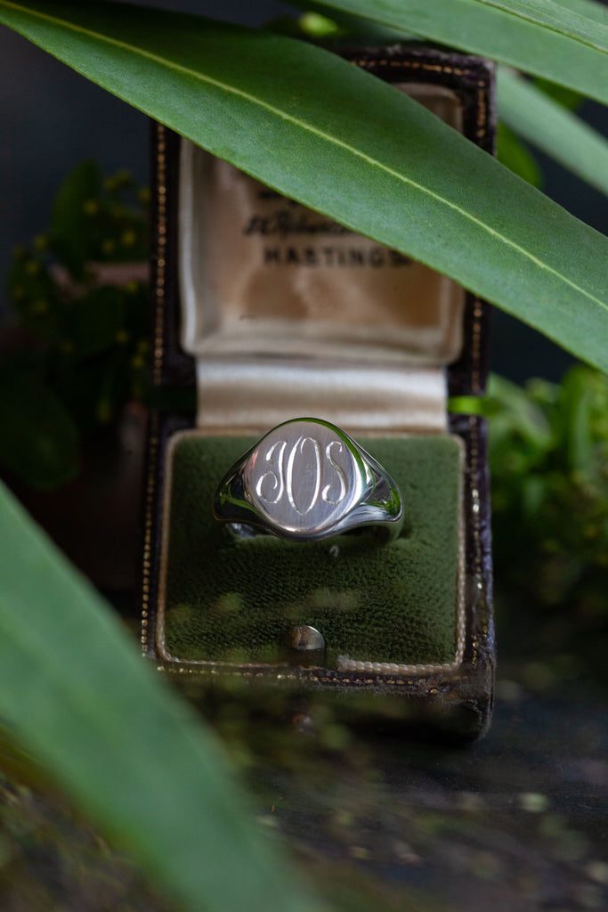 Catherine Hills Jewellery Hand engraved bespoke signet ring