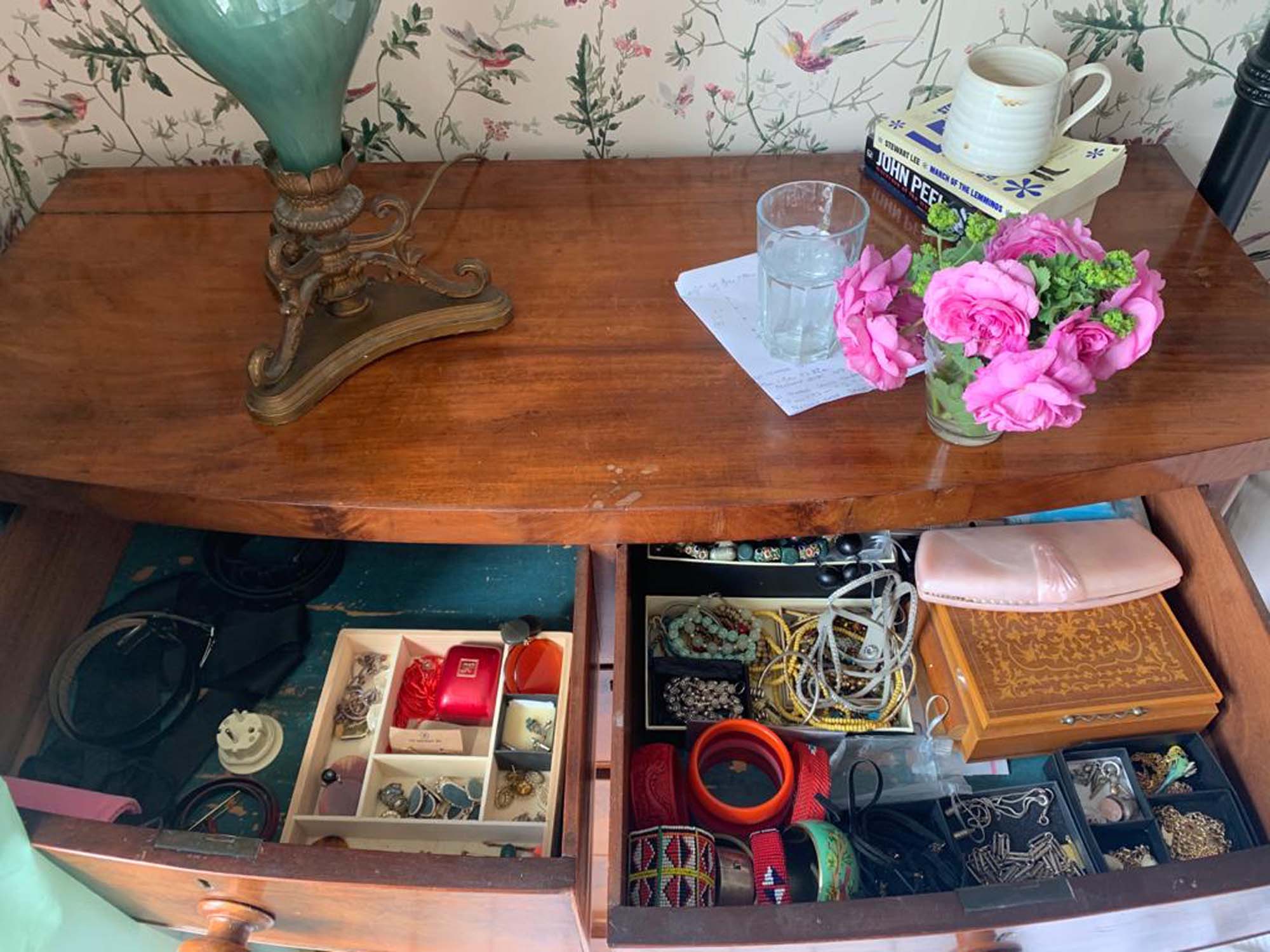 drawer for storing jewellery