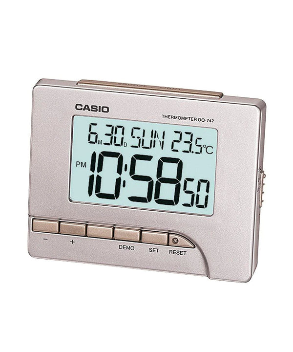 Reloj Despertador Casio Plateado DQ-750F-8DF