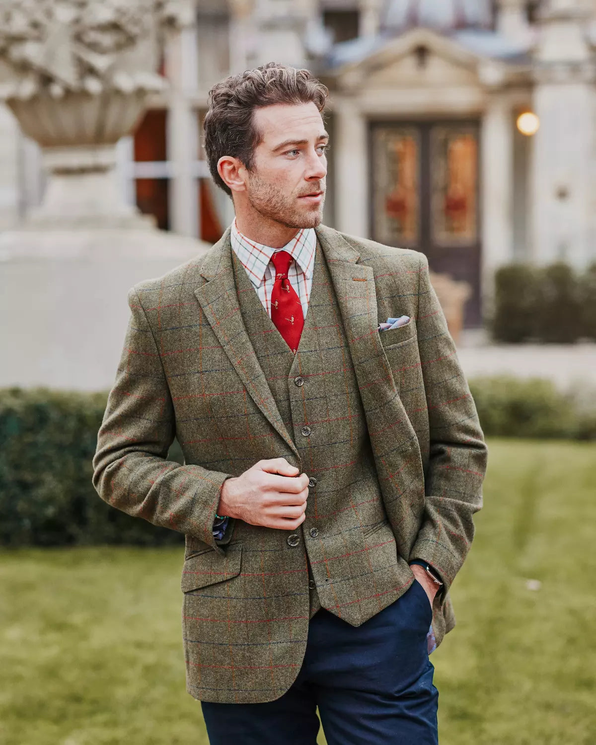 Pairing Tweeds and T-Shirts for Fall