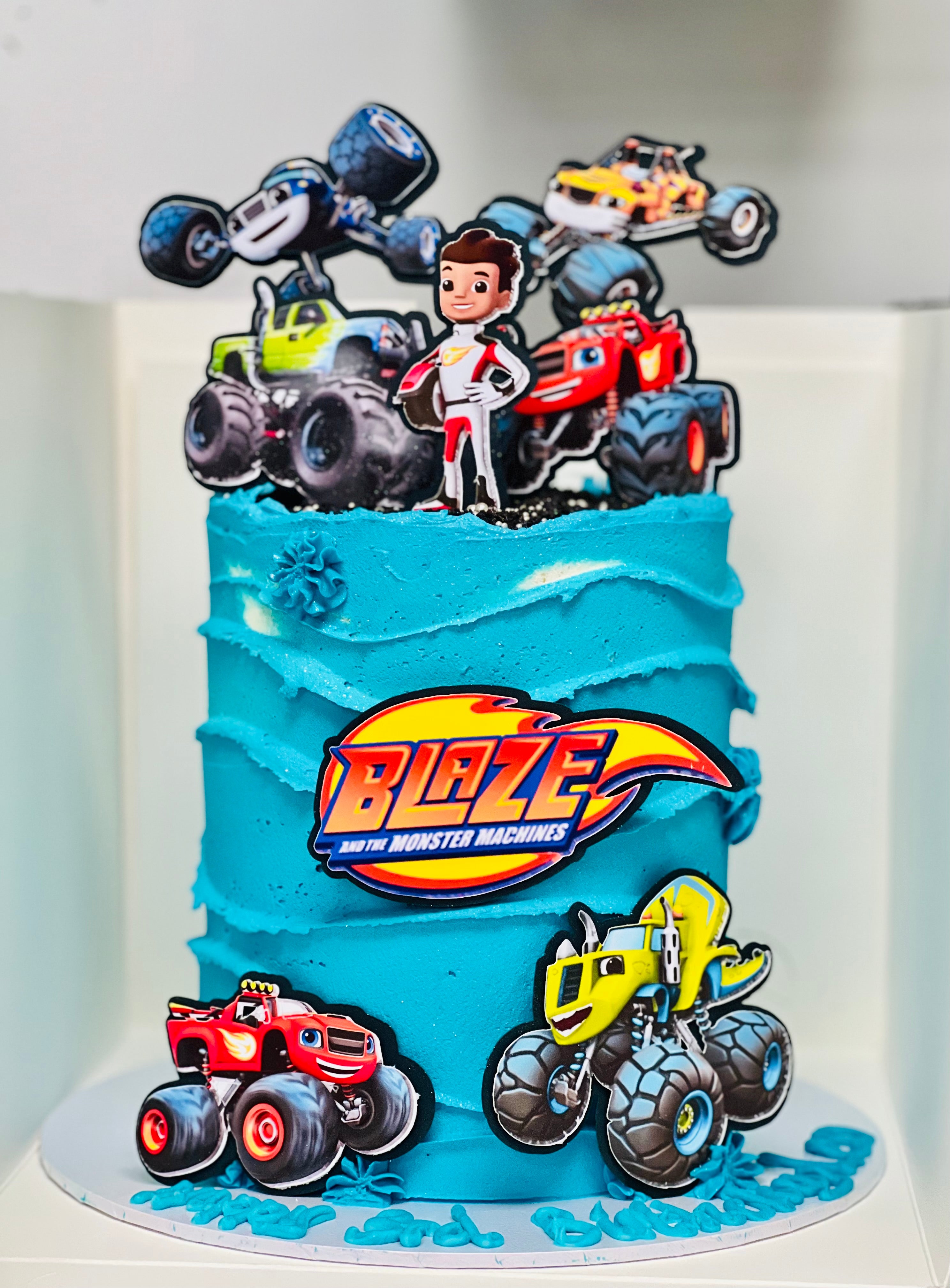 blaze-and-the-monster-machines-cake