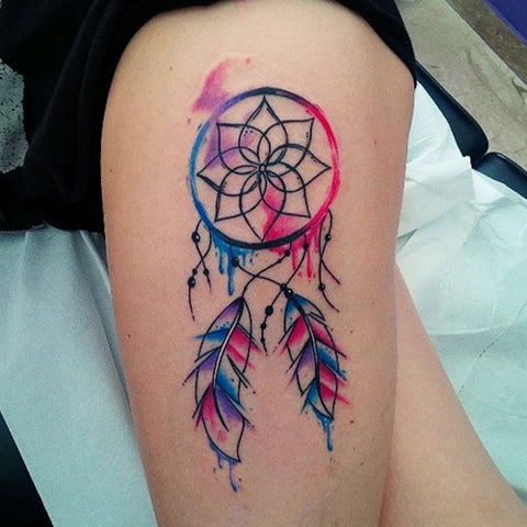 Tatouage Attrape-rêve Cuisse Mandala Multicolore avec Plume 