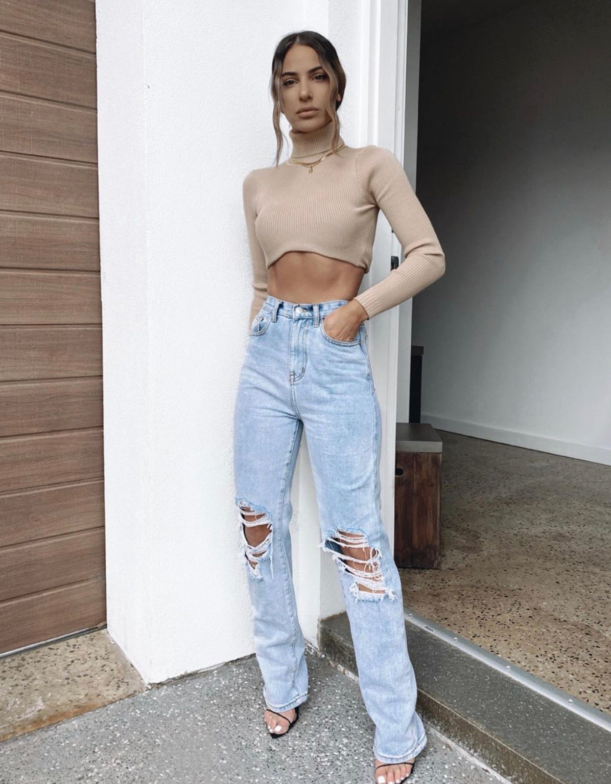 Sian ripped knee jeans – Love Storey Boutique