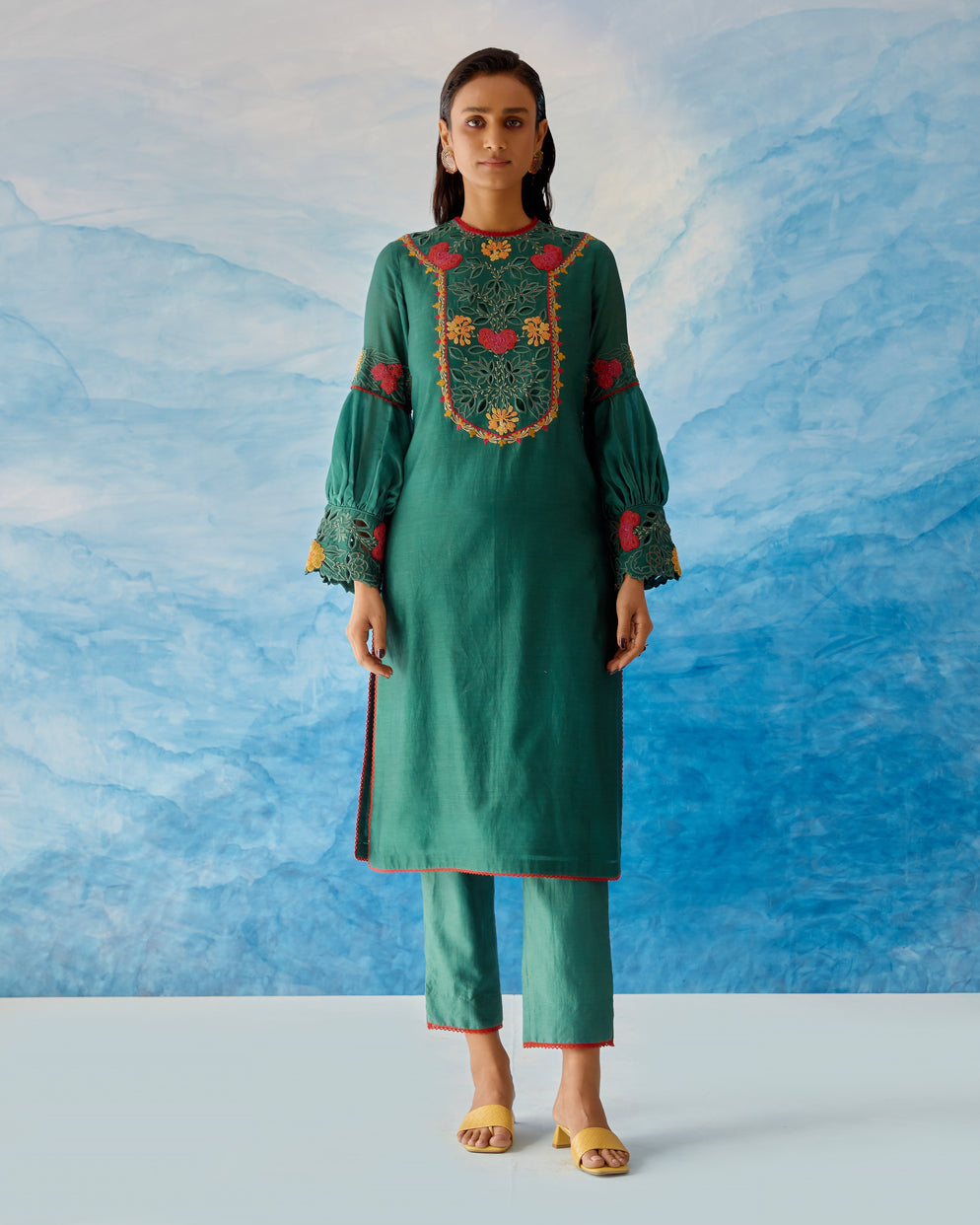 EMERALD GREEN YOKE DETAIL KURTA WITH FRINGED PANTS