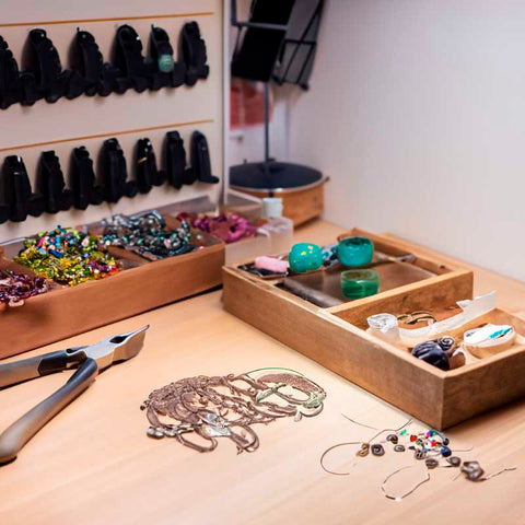 Ergonomically designed jewelry crafting area