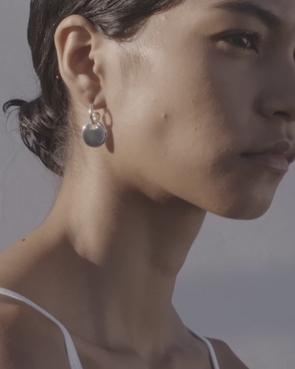 SWAY PIERCED EARRINGS Ⅰ - K24P – SARARTH