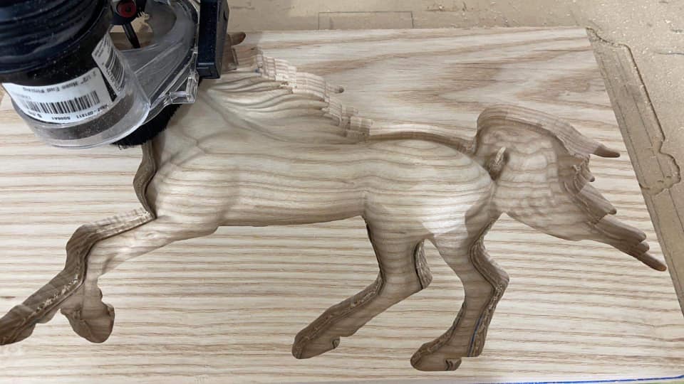paard urn van hout