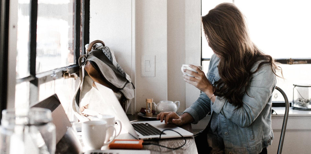 Woman that can't focus at work because of stress