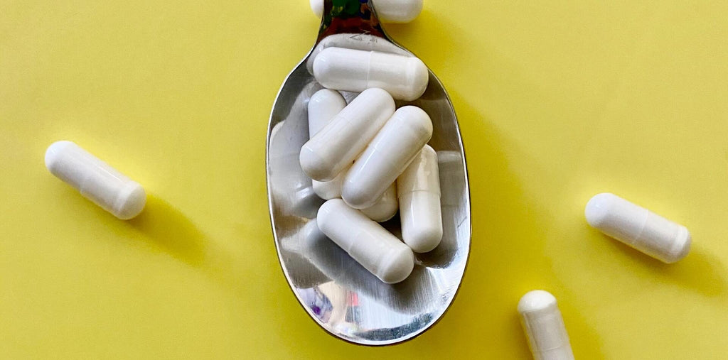 Citrulline pills in a spoon for your brain health