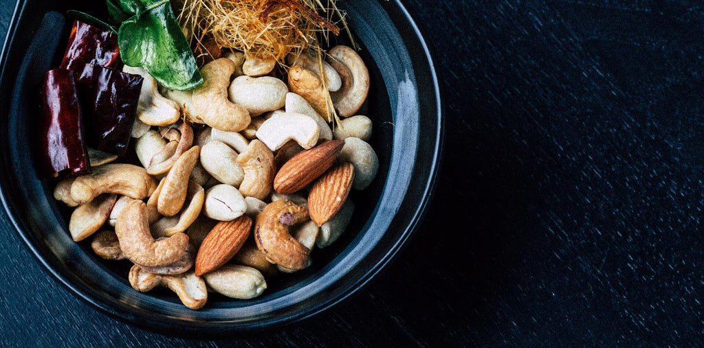 A mix of almonds, cashews, and peanuts as a perfect snack