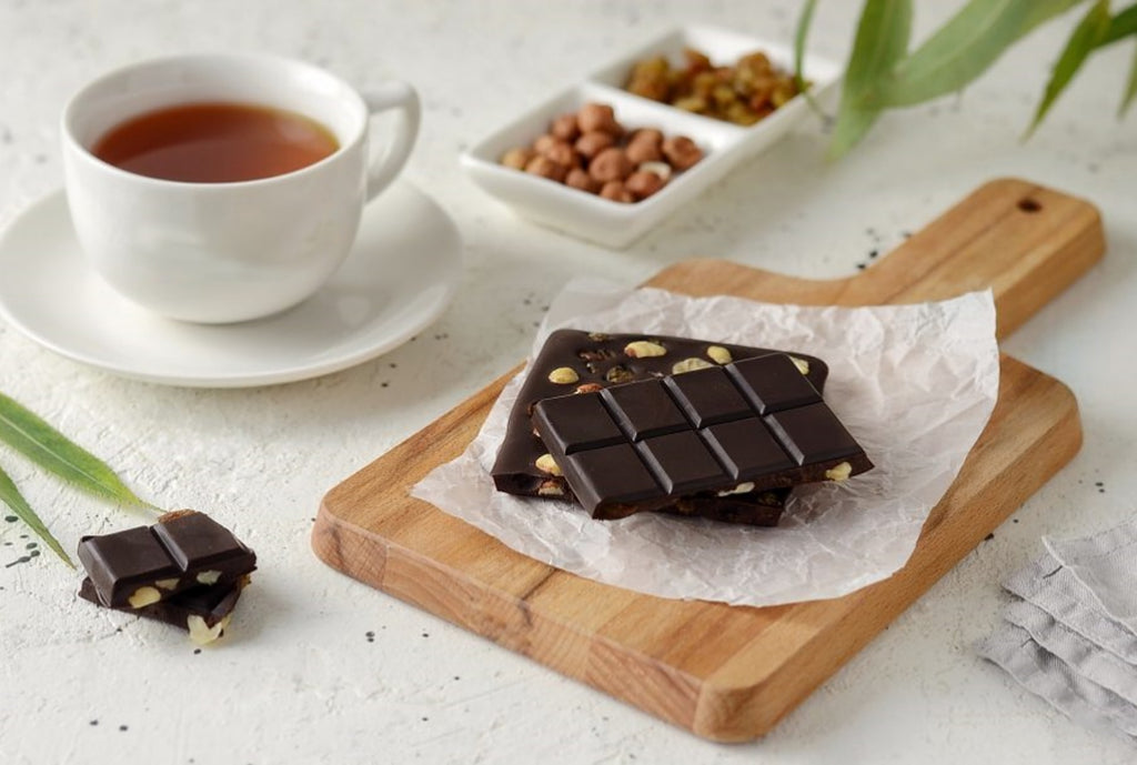 Dark chocolate with nuts to skyrocket your brain power