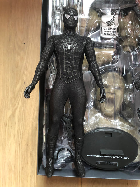 The 1/6th scale Spider-Man (Black Suit Version) Limited Edition Collectible  Figurine with Sandman Diorama Base specially features: - Authentic and  detailed fully realized likeness of Spider-Man in black suit, featuring the  likeness