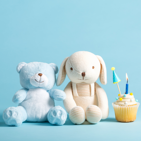 Stuffed animals with a cupcake