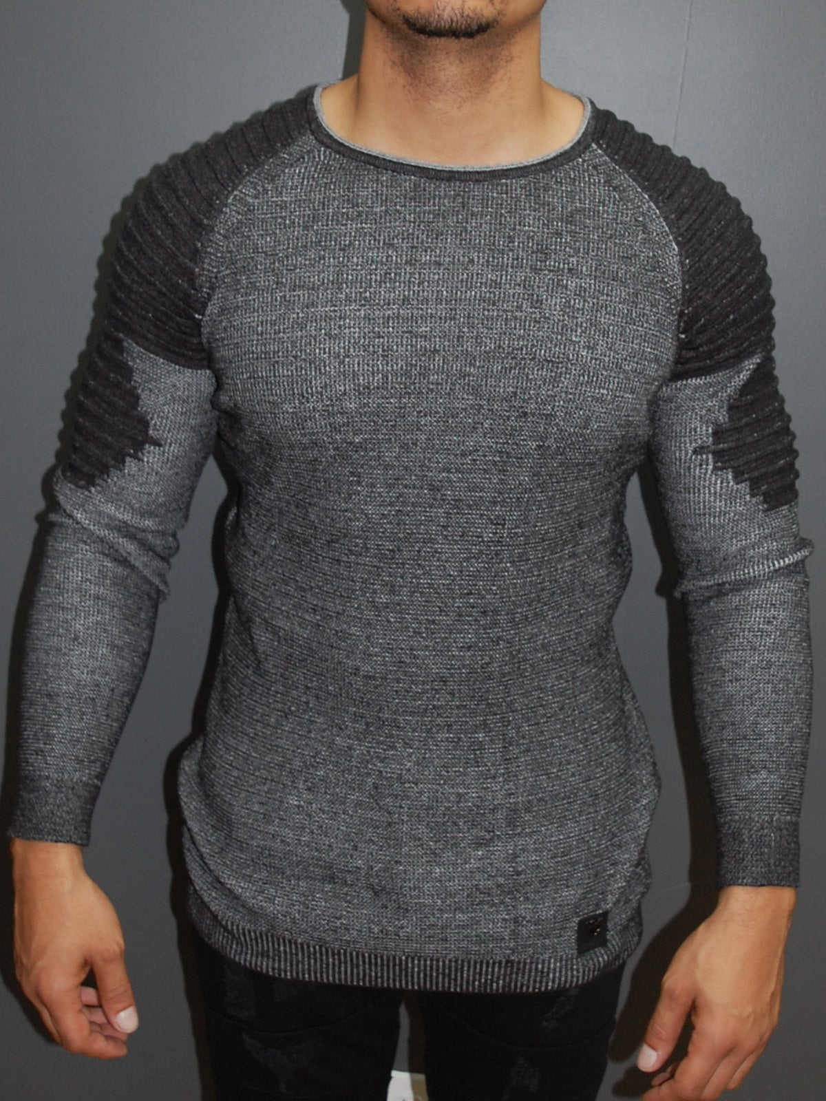 R&R Men Stylish 2 Tone Ribbed Arm Crew Neck Sweater - Dark Gray - FASH STOP