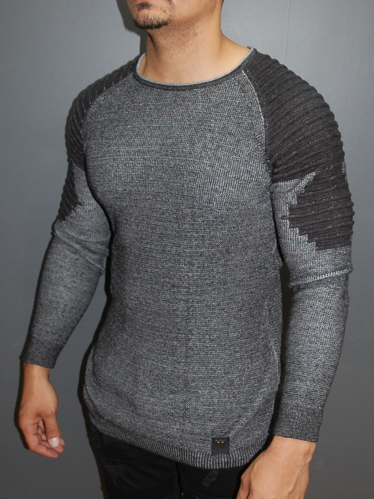 R&R Men Stylish 2 Tone Ribbed Arm Crew Neck Sweater - Dark Gray - FASH STOP