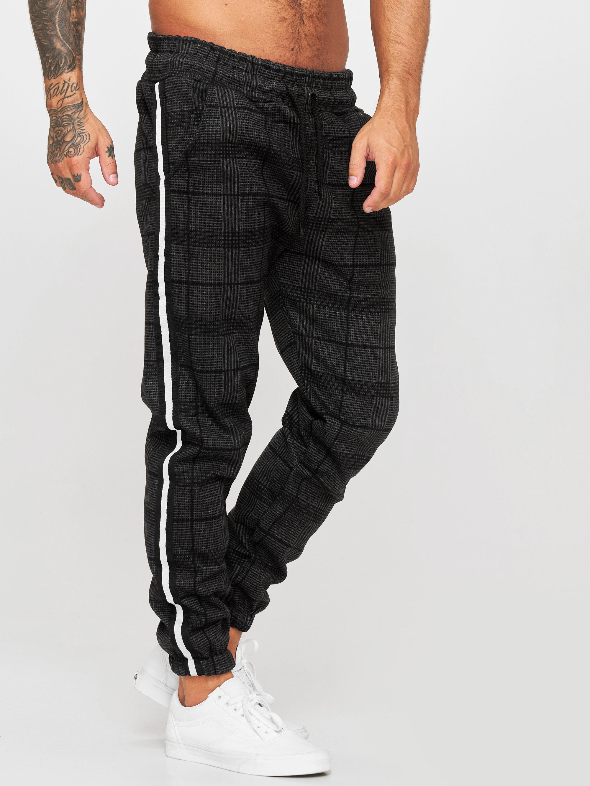 Sori Plaid Sweatpants Joggers - Black X74A - FASH STOP