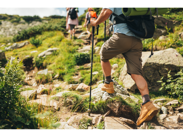 Summer Hiking Outfits: Expert Tips To Stay Cool (+ Mistakes to