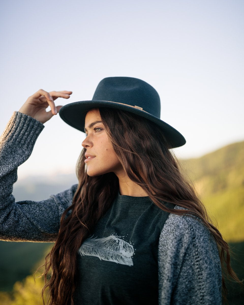 baseball hat with hair