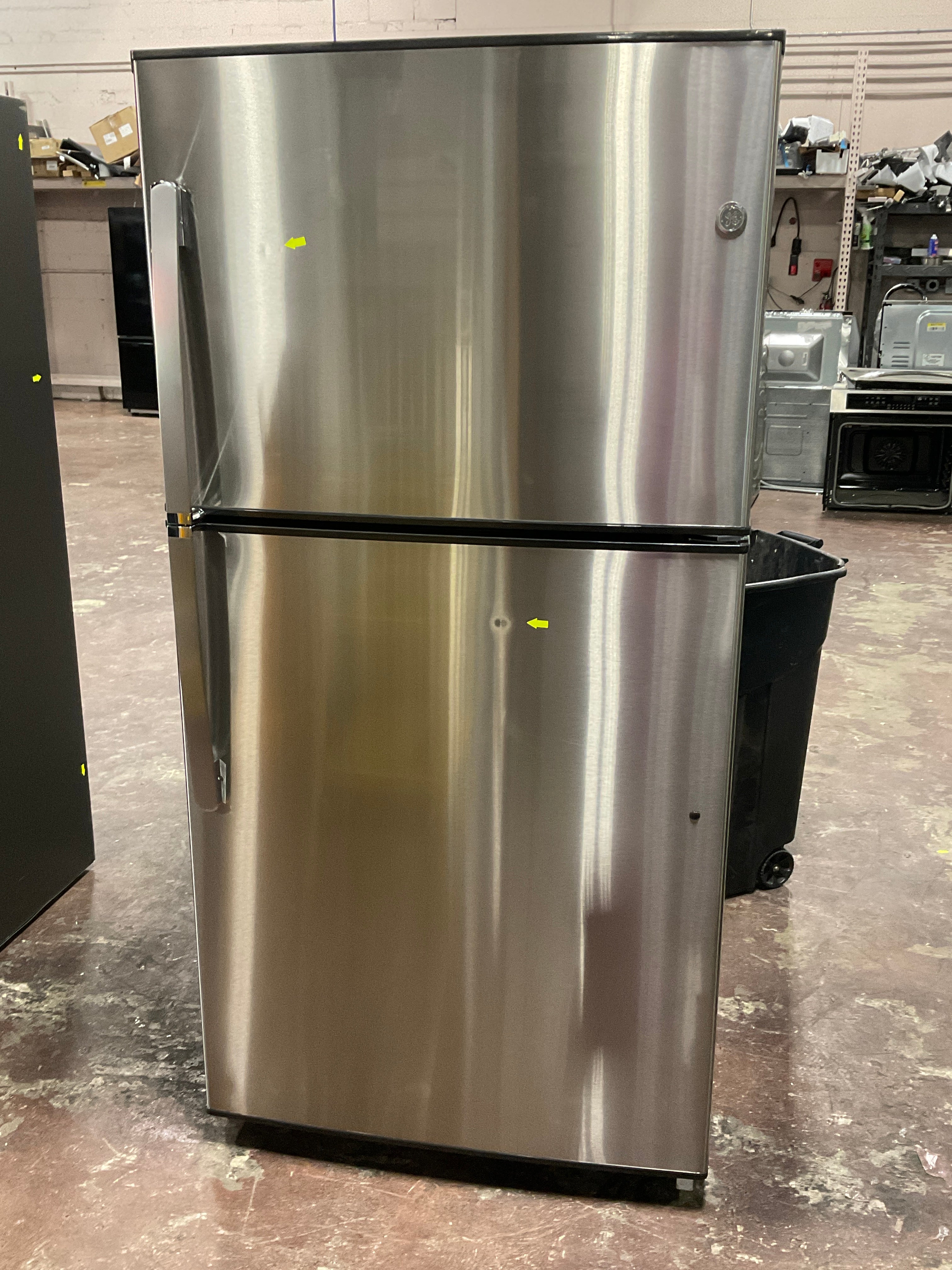 GE® ENERGY STAR® 21.1 Cu. Ft. Top-Freezer Refrigerator - Image 22
