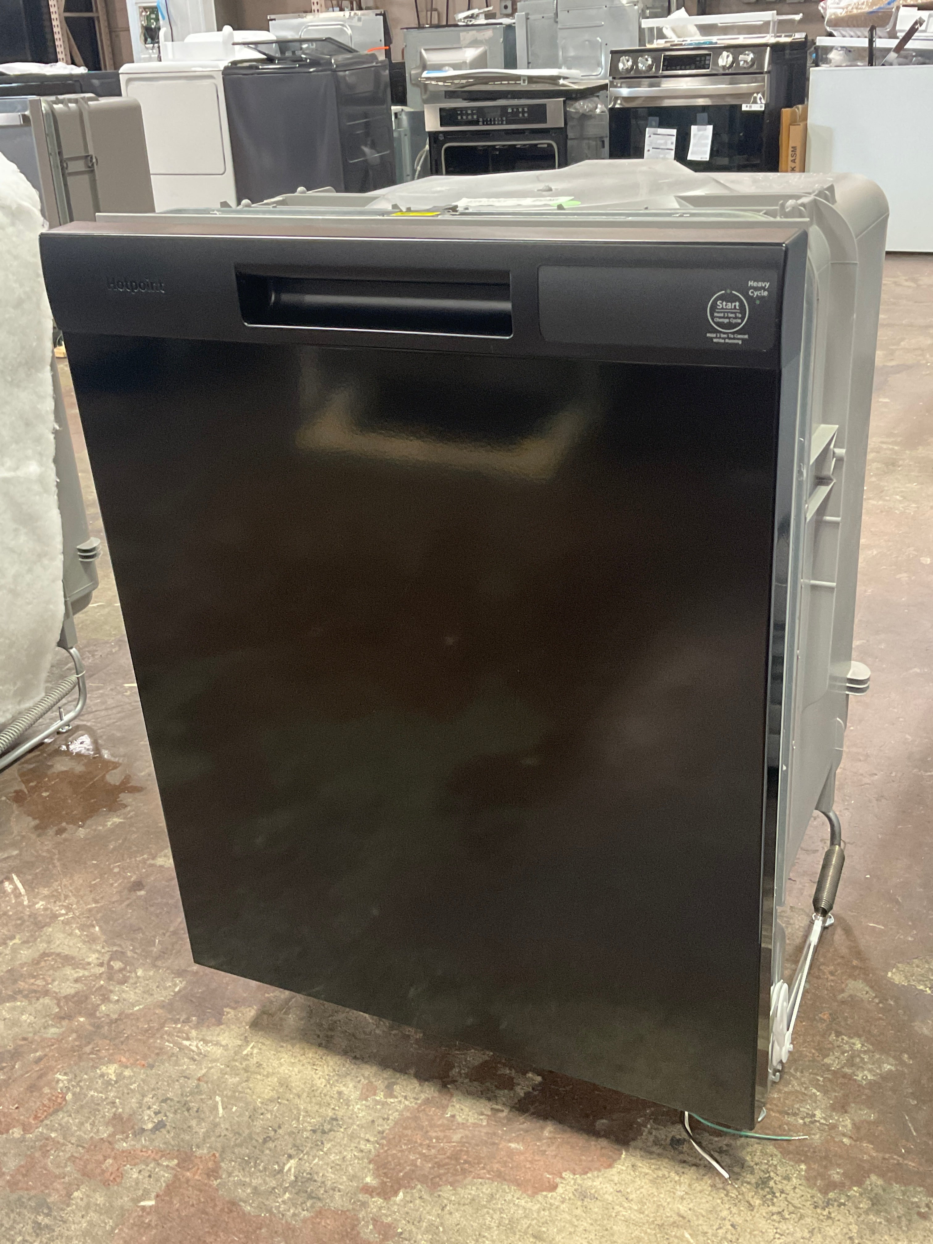 Hotpoint® One Button Dishwasher with Plastic Interior - Image 13