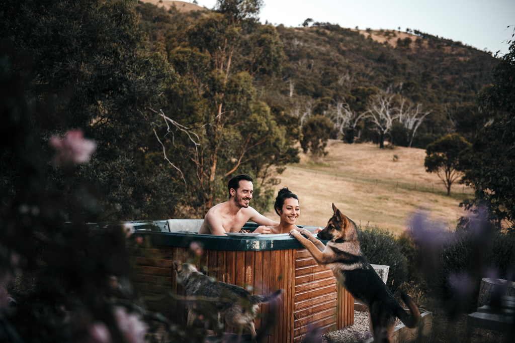 Bourke St. the Label - Winter Escapes - Riparide Tathra Mudbrick Cottage