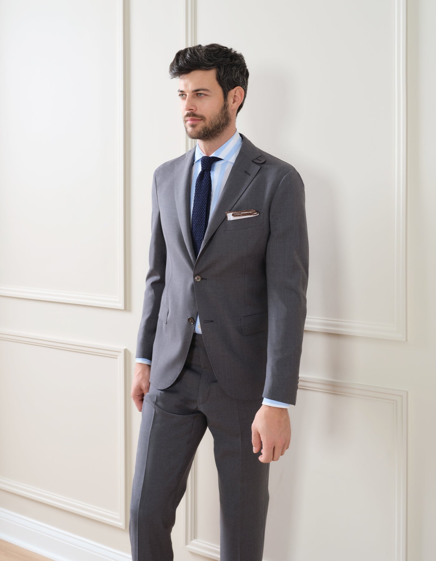 SOLID ITALIAN WOOL SUIT