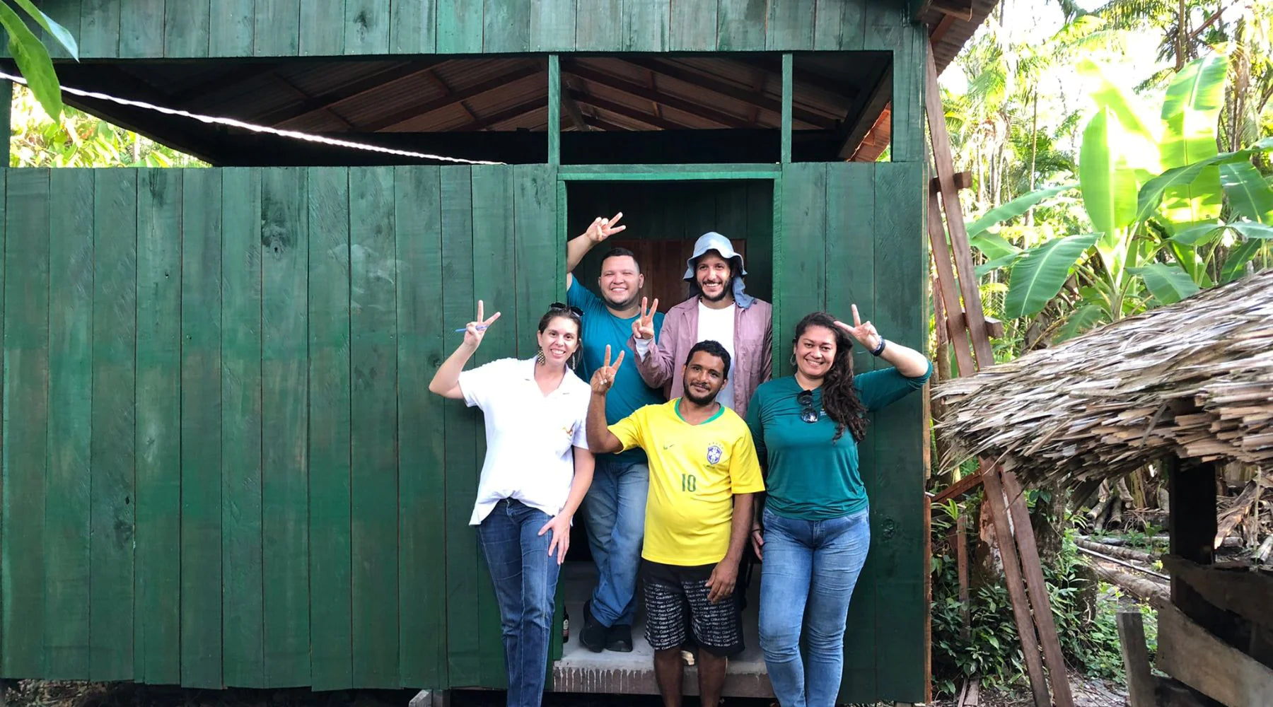 SIMPLE ORGANIC AND L'OCCITANE TEAM UP FOR PROJECT IN AN AMAZONIAN COMMUNITY