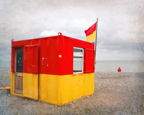 Life Guard Hut Framed Photo | Life Guard Hut | Fine Art Photography