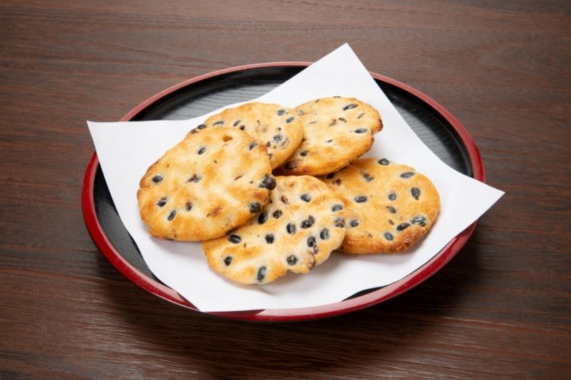 Goma Senbei (Japanese rice cracker with sesame seeds)