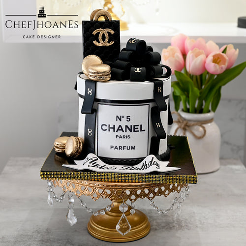 Chanel Handbag Cake Tutorial | Molly's Kitchen Queens - YouTube