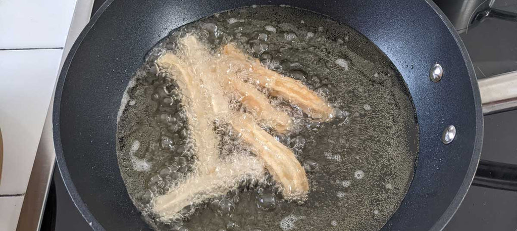 deep frying of churros