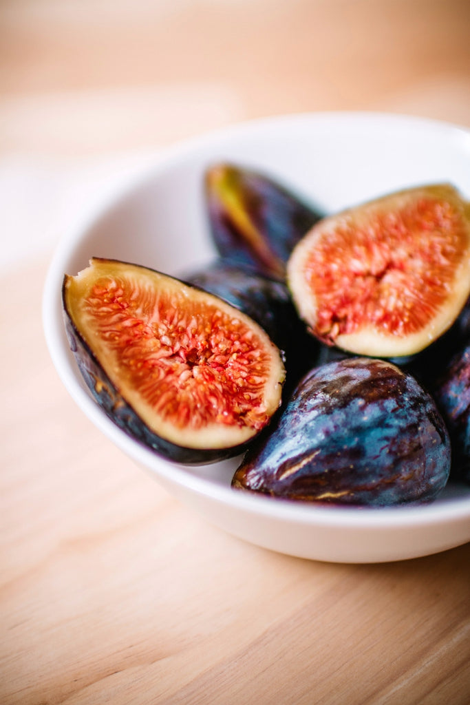 sliced figs
