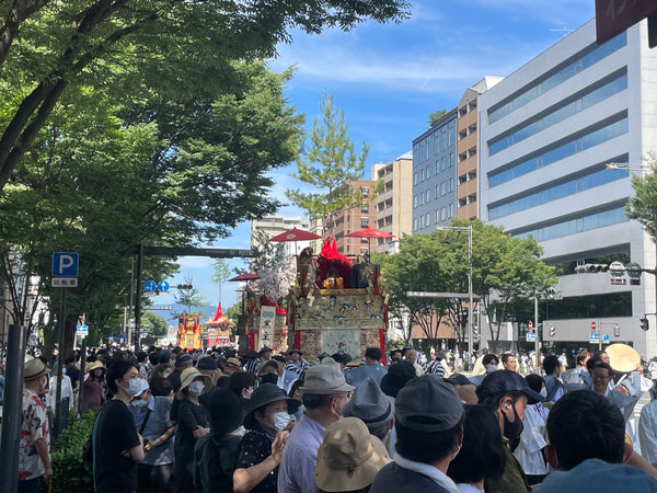 祇園祭山鉾遊行人潮