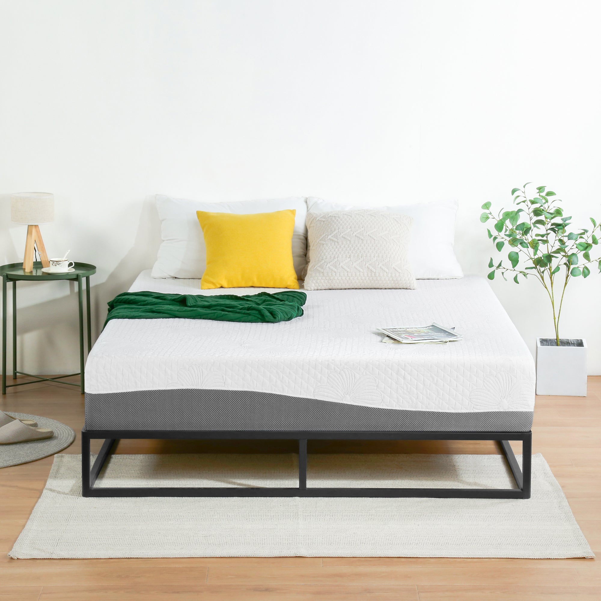 9 Inch Modern Metal Platform Bed Frame / Wooden Slats – Olee Sleep mattress