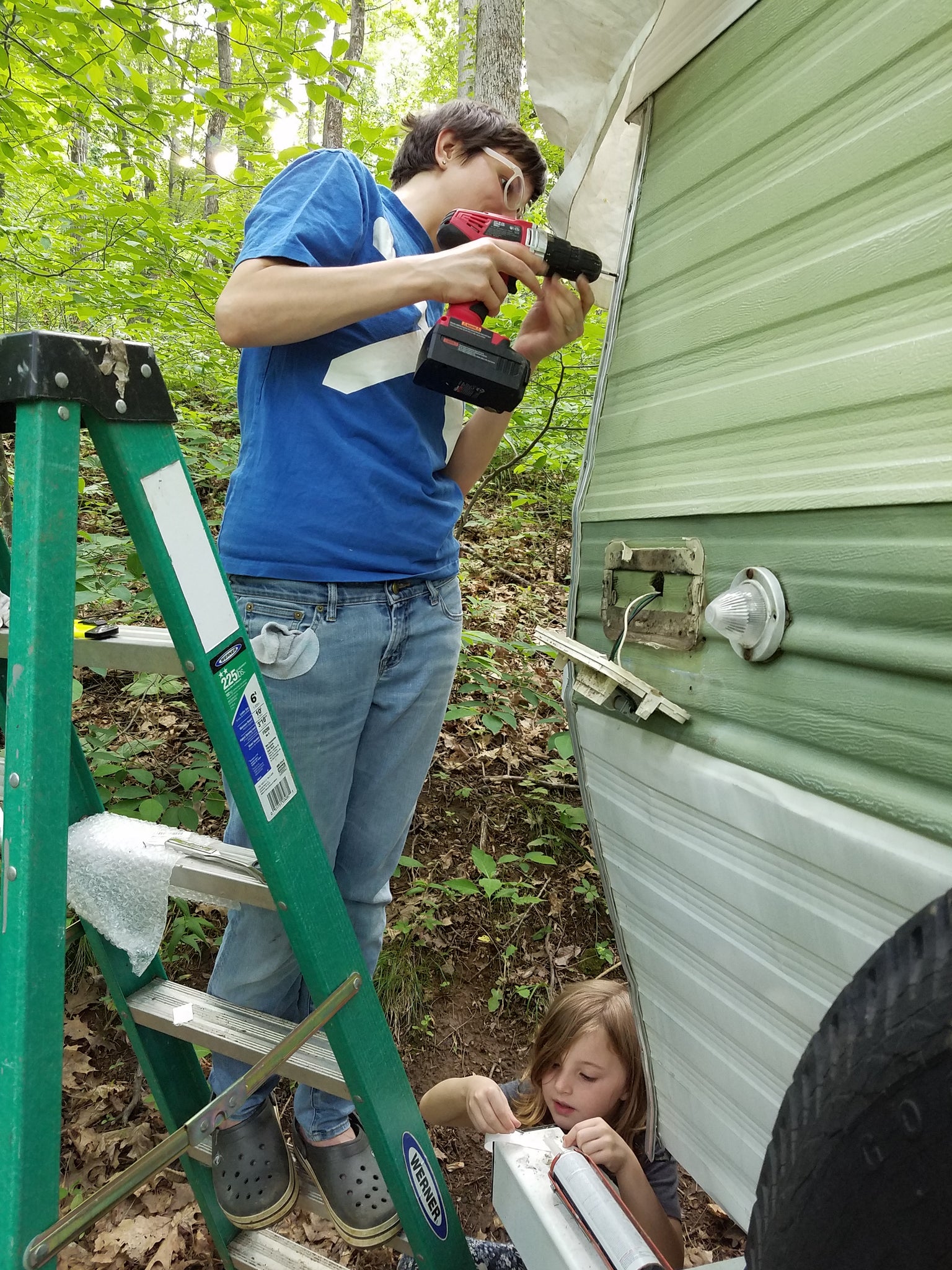 reattaching lights beve vintage camper renovation