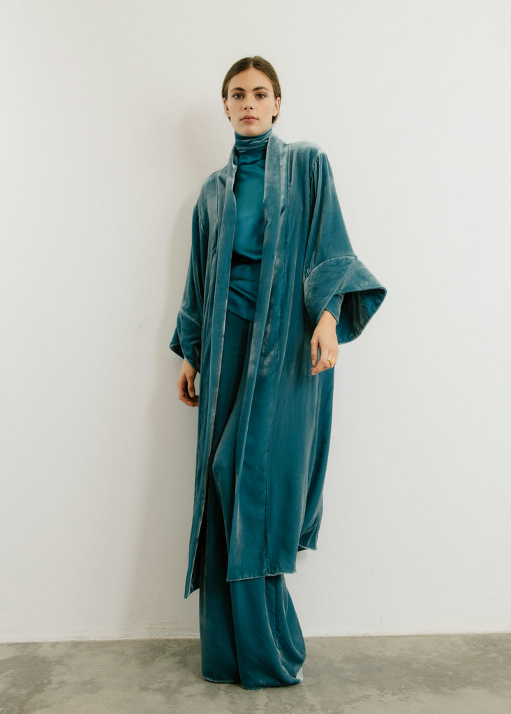 Kimono de terciopelo de Azul | STUDIO by Claudia