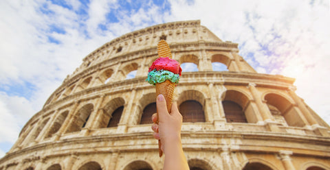 Gelato with the Colosseum as background