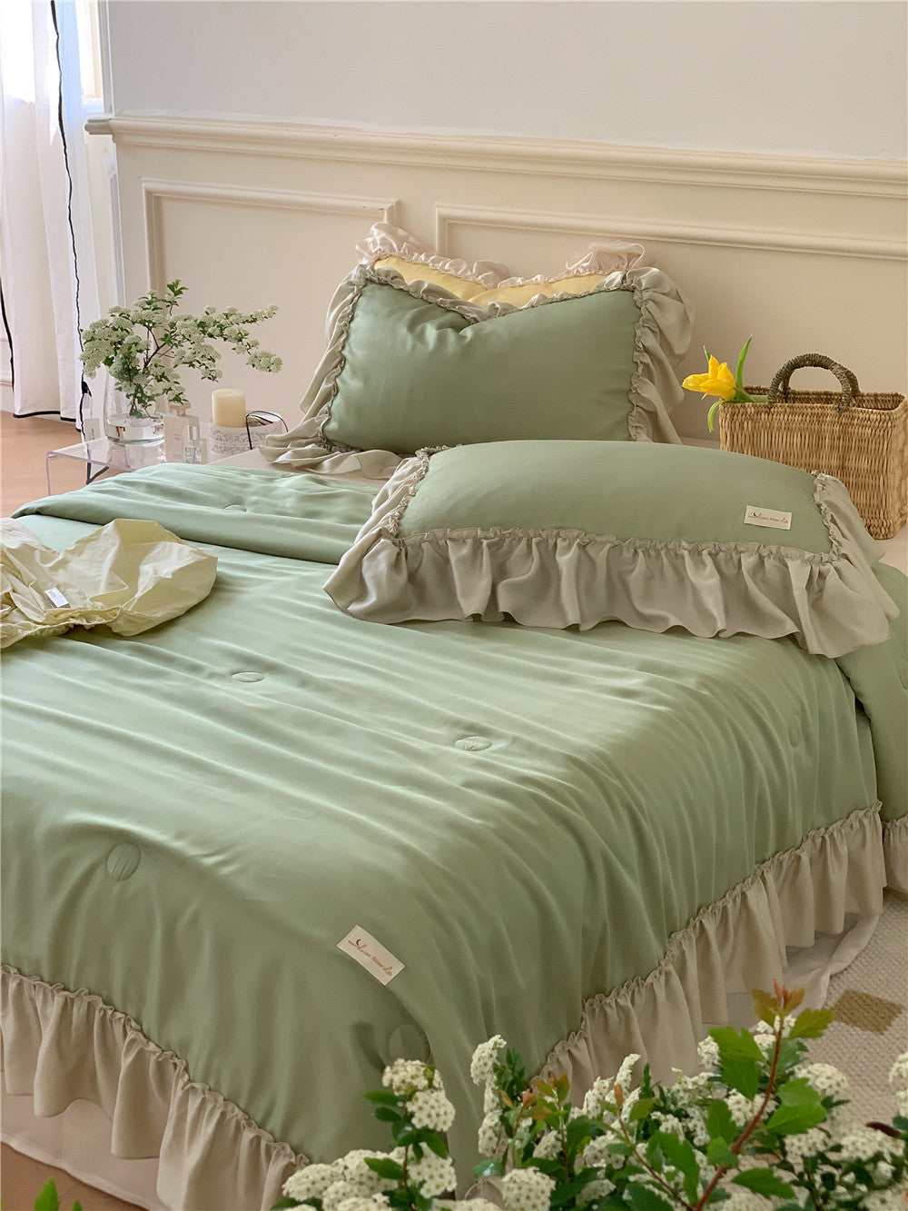 French Aesthetic Green Silk Ruffle Bedding Set For Summer