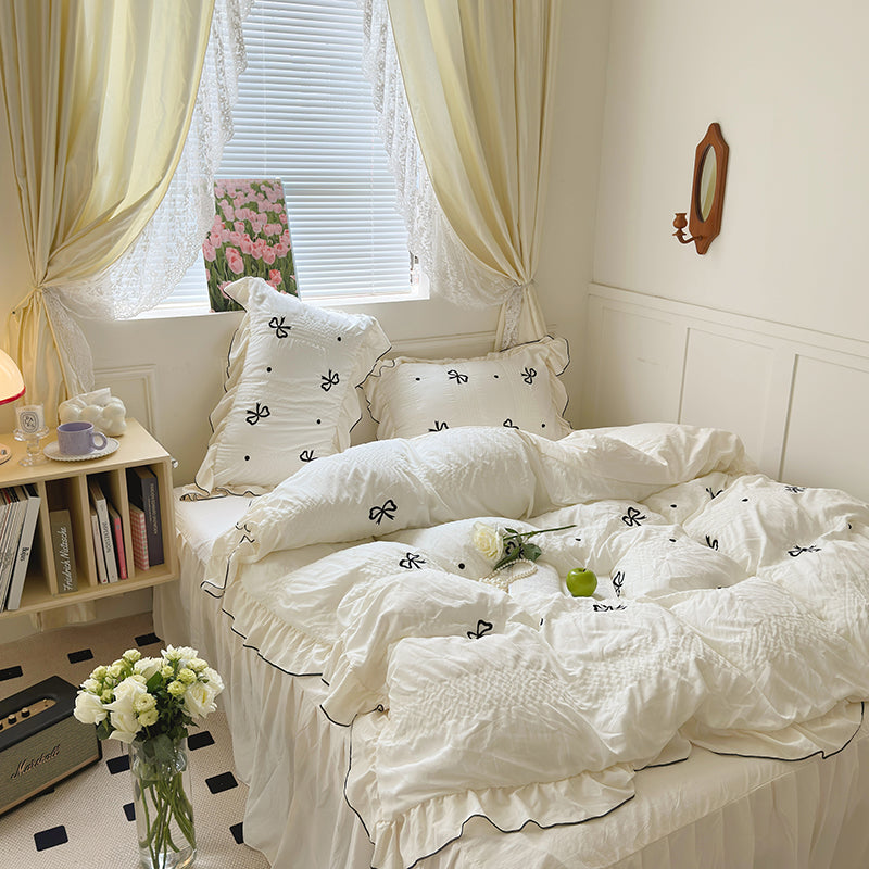 Aesthetic Ribbon Bedding Set Kawaii Room Decor Dreamy Girl Bedsheets Set Twin Queen King Comforter Set
