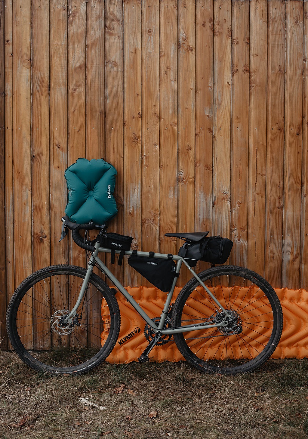 gravel bike bike packing 