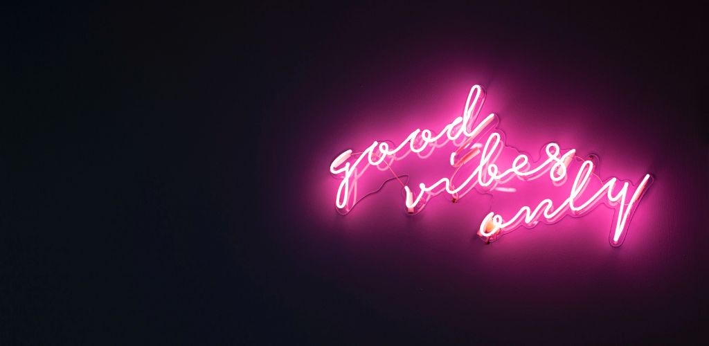 Neonreklame Good vibes only