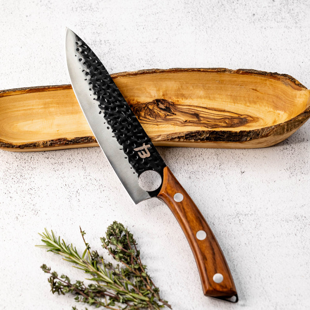 https://cdn.shopify.com/s/files/1/0531/1116/0982/products/chef-knife-forged-blade-5.jpg?v=1678312026&width=1000
