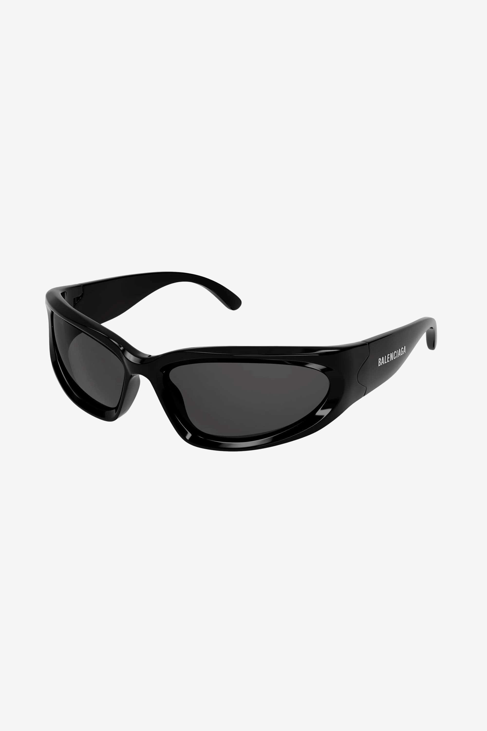 Balenciaga bold wrap around black sunglasses – Eyewear Club