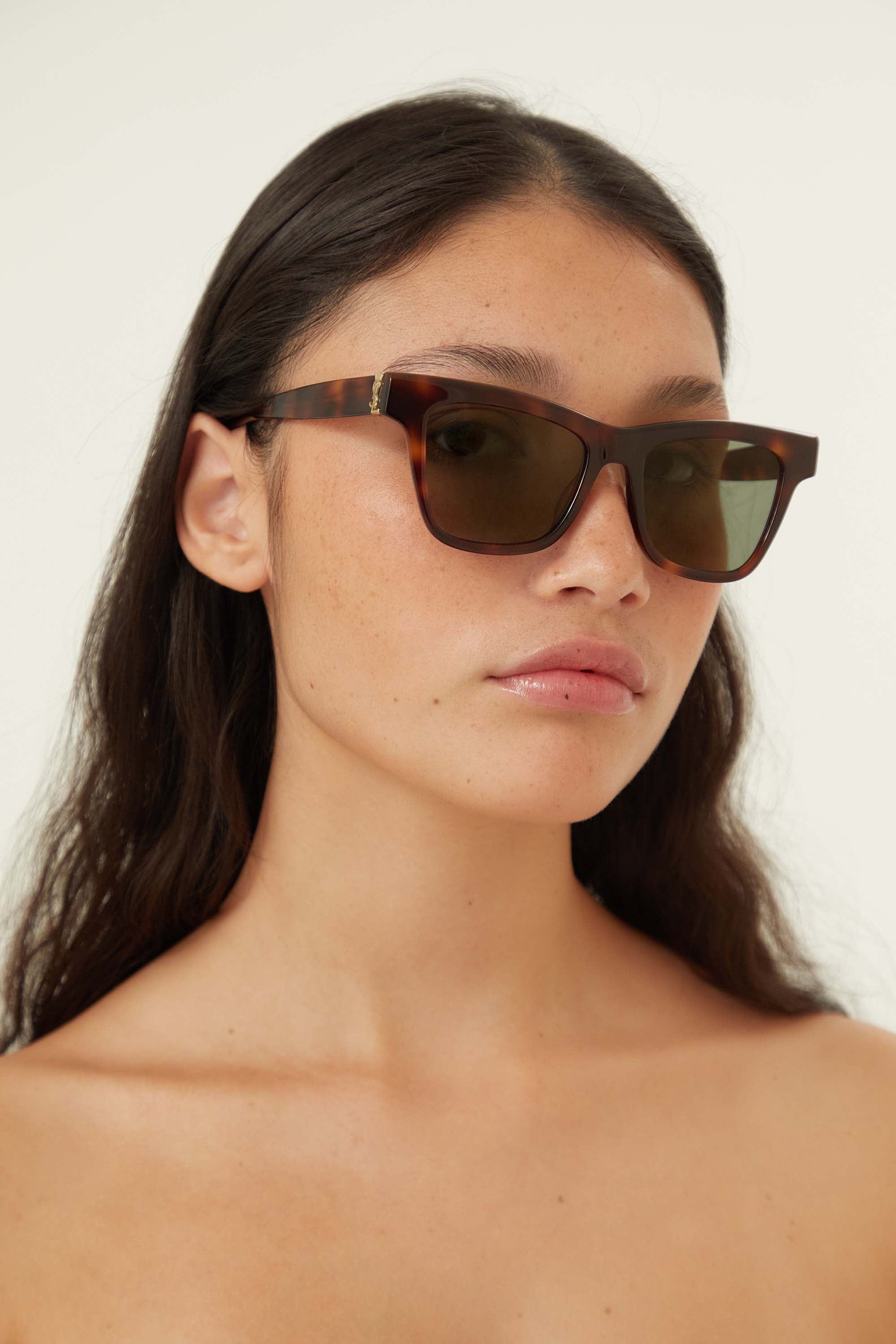 Saint Laurent Sunglasses: Pure Elegance – Eyewear Club