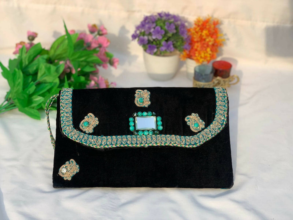 Floral Embroidered Velvet Clutch Bag – BoutiqueByMariam