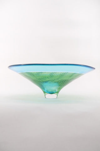 green and blue glass bowl by glass artist Benjamin Lintell 